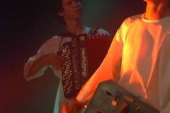 img023